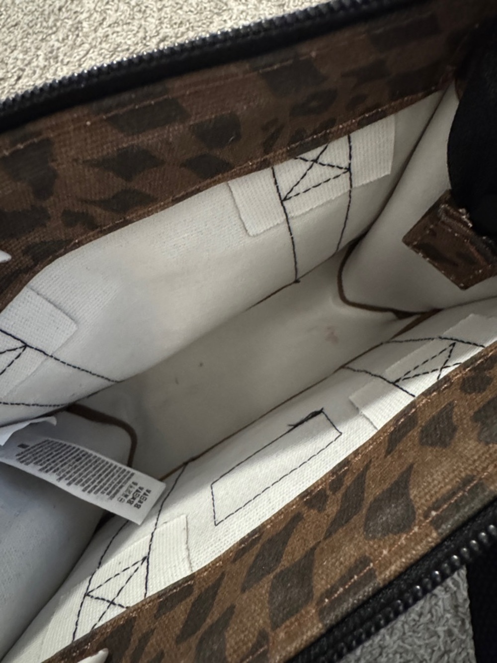 Vans Lil Pergs Leopard Tote - Picture 2 of 3
